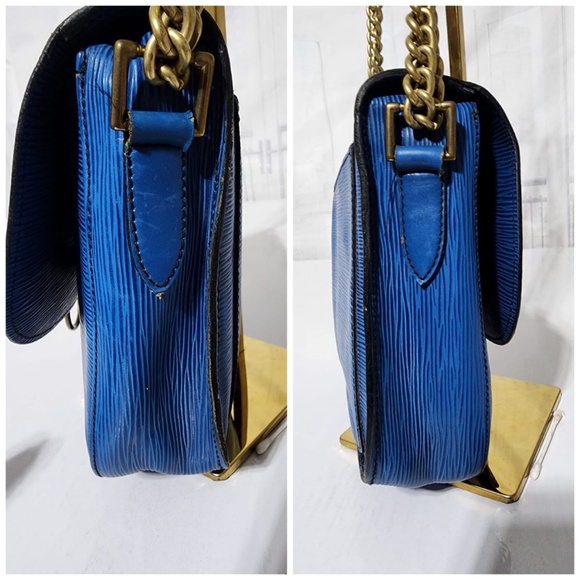 Authentic LOUIS VUITTON Epi Saint Cloud GM Shoulder Bag Blue - Picture 9 of 14